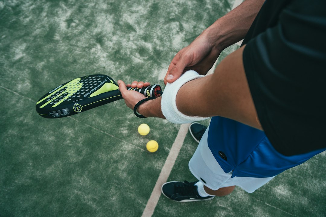 Padel tips voor gevorderden: zo til je jouw spel naar een hoger niveau