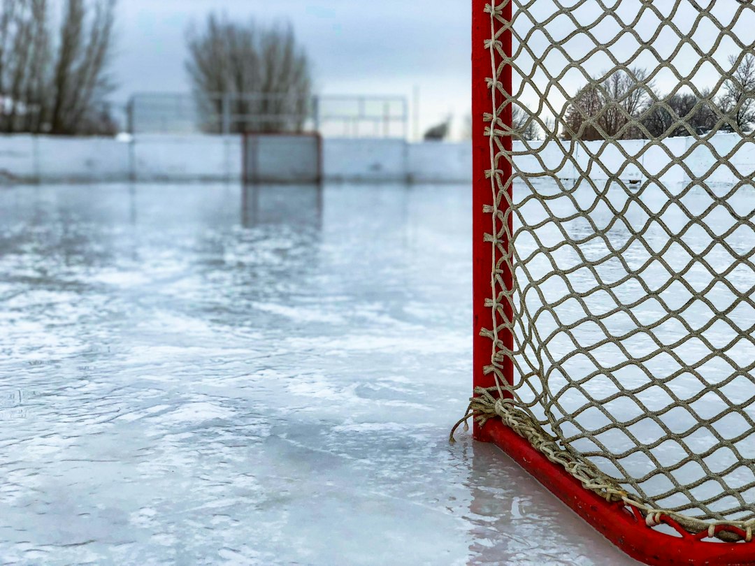 Strafcorner hockey: hoe het werkt en wat de tactiek bepaalt